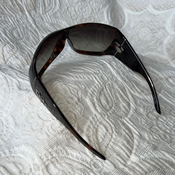 Christian Dior Brown Tortoiseshell Cannage 1 Sunglasses   Flawless! - Picture 4 of 13